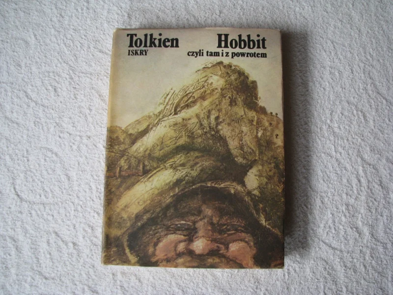 J.J.R. Tolkien - Hobbit czyli tam i z powrotem, twarda oprawa 