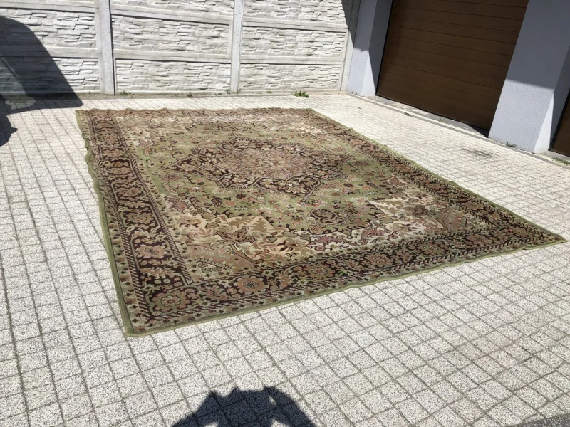 sprzedam ladny dywan 3x4 m